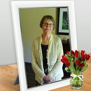 Meet your Posher, Julia